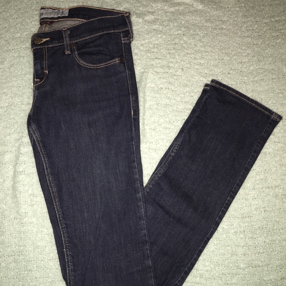 Hollister Dark Wash Blue Skinny leg Jeans